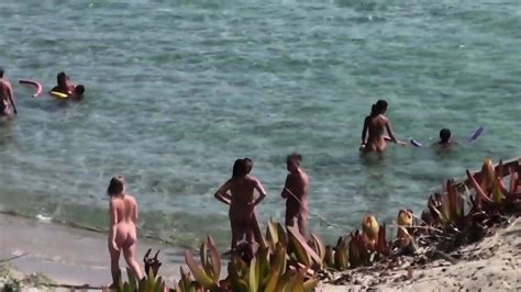 Live Happy Live Naked