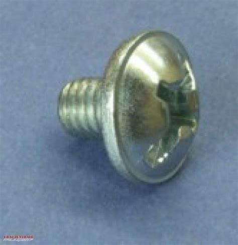 Schraube M6 x 6 K14 Kreuz – Ural-Zentrale