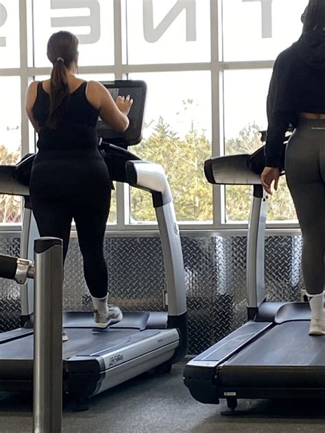 Milf Or The Babe Both Are Jaw Dropping Spandex Leggings Yoga Pants Forum