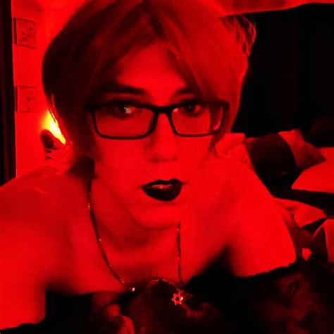 2022 5 Nude Pics XHamster