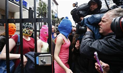 Integrantes Da Banda Pussy Riot S O Presas Pela Pol Cia Russa Em Sochi Jornal O Globo