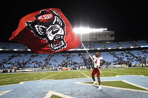 NC State Wolfpack Football Wallpapers - Wallpaper Cave