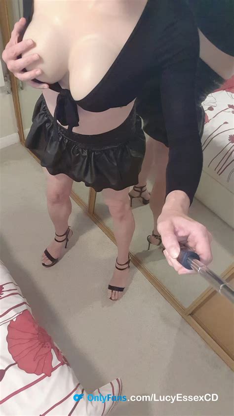 Big Uncut Cock Sissy Lucy Posing In The Bedroom Nude Pics Xhamster