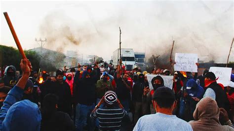 Reabren la autopista México Puebla se retiran manifestantes de