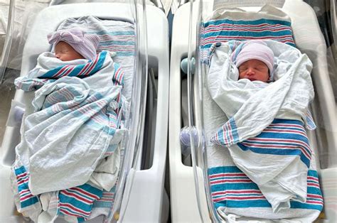 Mom and dad share same birthday as their newborn twins - Good Morning America