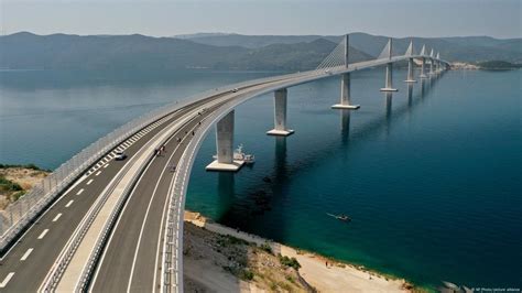 Croatia Opens Massive Bridge Bypassing Bosnia Dw