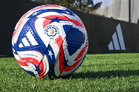 Fifa Apresenta Bola Oficial Do Mundial De Clubes De 2025 Veja Fotos