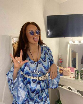 BustyMia E Bustyema Official Curvywomanlover Nude OnlyFans The Fappening Plus