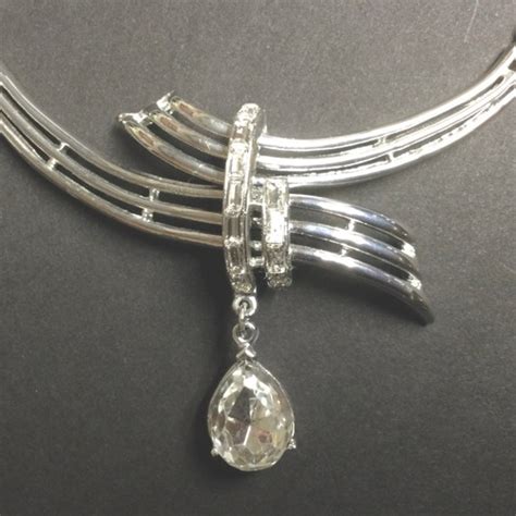 Vintage Corocraft Patented Necklace Rhinestones Bague Gem