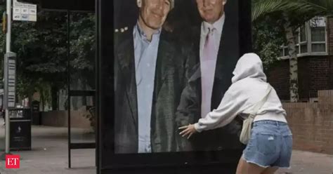 Epstein Case WSJ Claims Trump Sent Letter To Epstein With Drawing Of Naked Woman US Prez