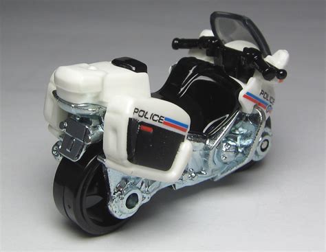 First Look Matchbox Bmw R1200 Rt P Police Motorcycle Lamleygroup