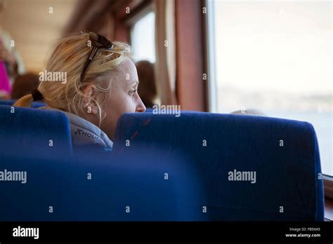 Reife Blonde Frau Fotos Und Bildmaterial In Hoher Aufl Sung Alamy