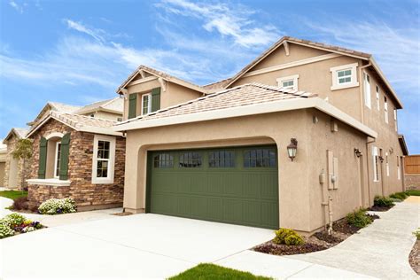 Stucco: Everything You Need To Know About the Popular Siding