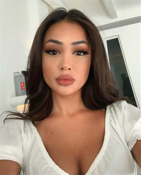 Latina Makeup Homecare24