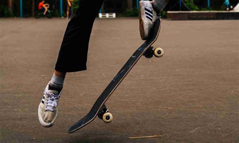 Как научиться кататься на скейте самостоятельно?