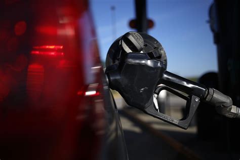 Gas Stations Win Reprieve From Visa On Upgrading Fuel Pumps Bloomberg