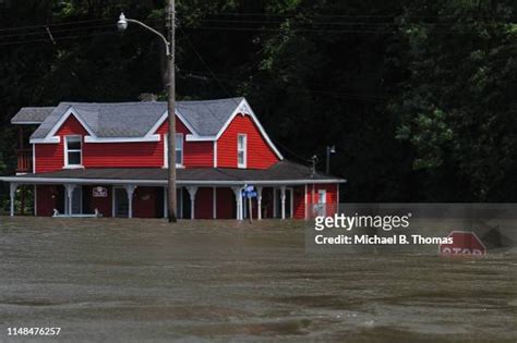 Mississippi River Flooding Photos Et Images De Collection Getty Images