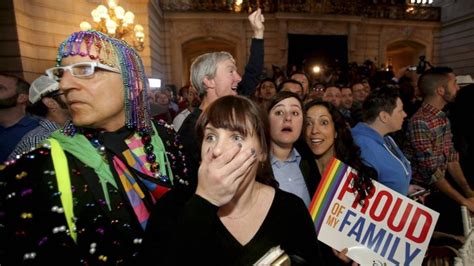 Americanos Comemoram Aprova O Da Suprema Corte Dos Eua Ao Casamento Gay