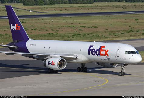 N915FD Federal Express FedEx Boeing 757 236 SF Photo By Markus