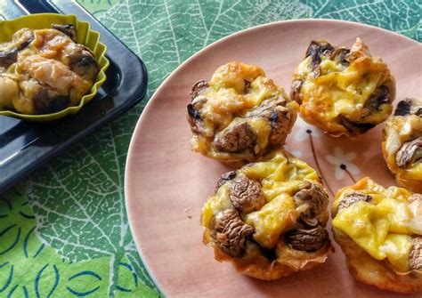 Mushrooms and Cheese Egg Muffins Recipe by Iskan Detia Karina - Cookpad