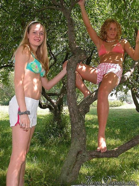 Photos de la jeune Karen rêve de devenir perverse avec son amie blonde Photos Porno Photos XXX