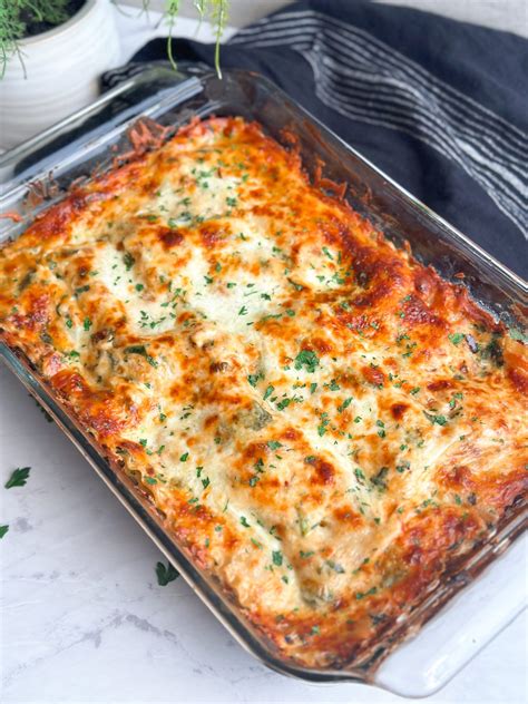 The Best Easy Chicken Alfredo Lasagna BAKE WITH ZOHA