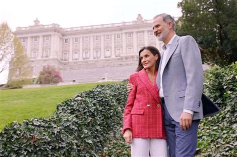 Aí estão as fotos que assinalam os 20 anos de casamento de Felipe VI e