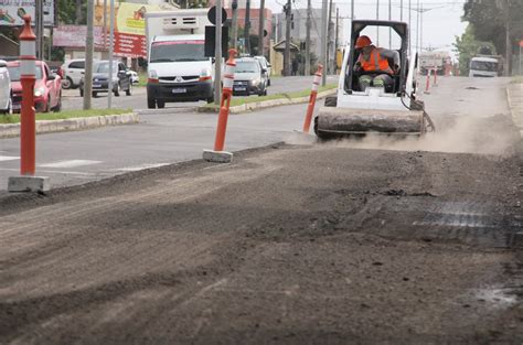 Começam obras de recapeamento asfáltico na Avenida Bom Jardim em Ivoti