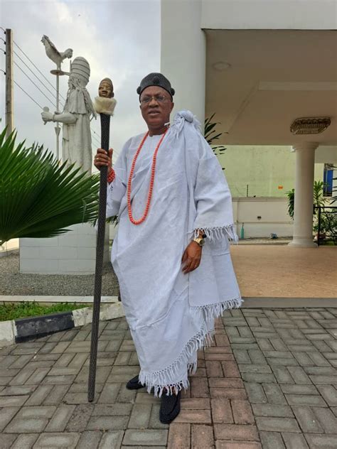 Igbobi Monarch Commends Sanwo Olu For Declaring Work Free Day For Isese