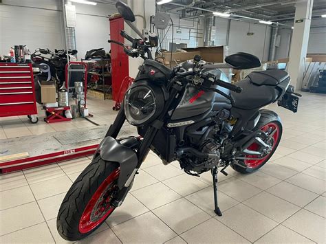 Купить б у Ducati Monster 2021 н в инжектор 6 передач в Нижнем Новгороде чёрный naked bike