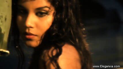 Indian Milf Dance Rnaked At Night