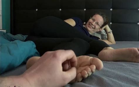 I M Being Tickled Amateur Amateur Porn Feat Annika Bond By Faphouse Xhamster