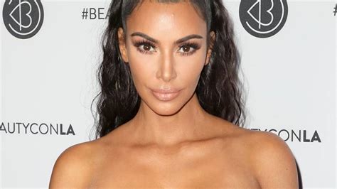 La Sexy Foto De Kim Kardashian Con Un Diminuto Bikini De Chanel