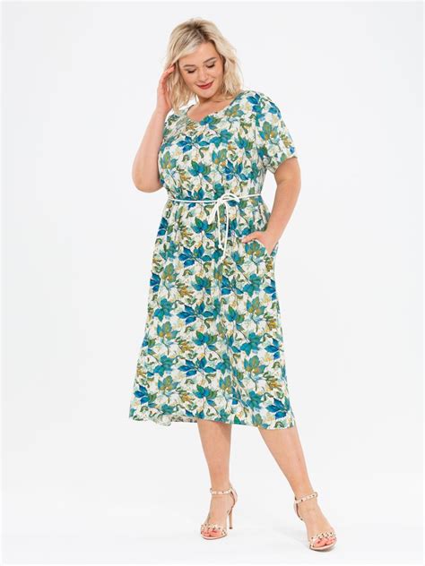 Распродажа женской одежды и платьев больших размеров