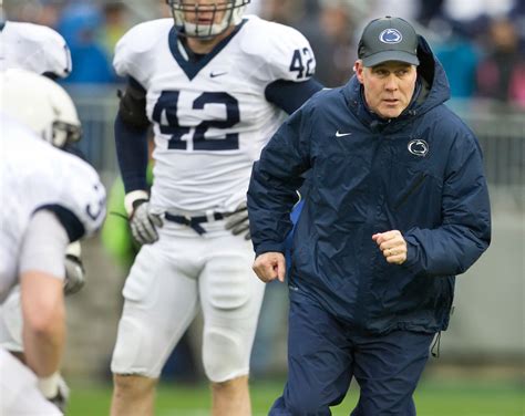 Former Penn State football coach receives lifetime achievement award ...