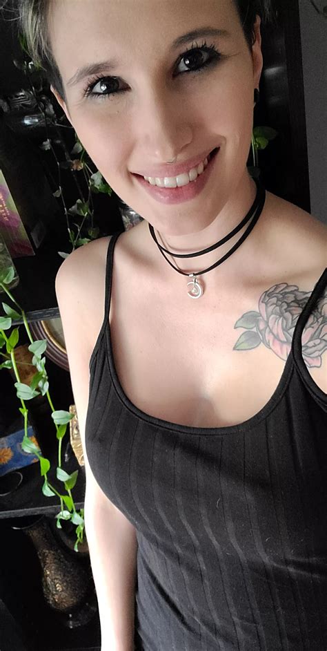 What Did You Notice First Nudes Braless Nude Pics Org