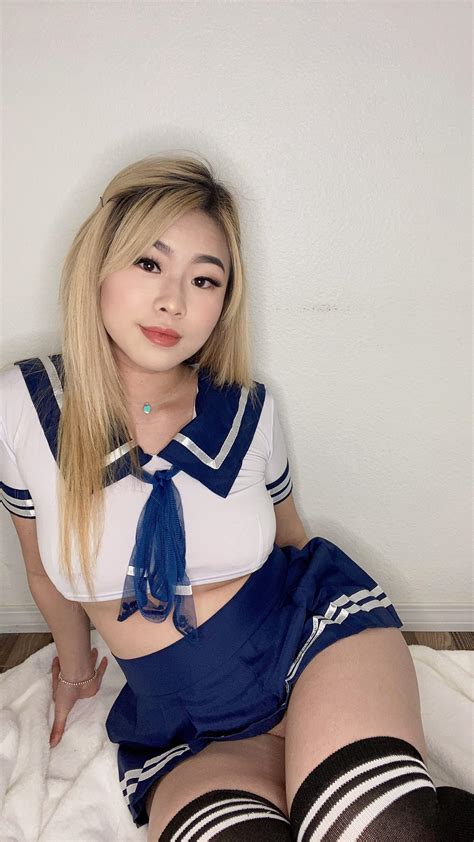 Your naughty little school girl | Scrolller