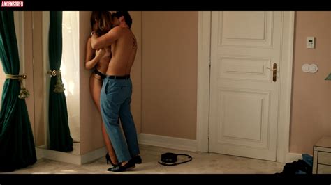 Naked Ana Marta Ferreira In O Clube