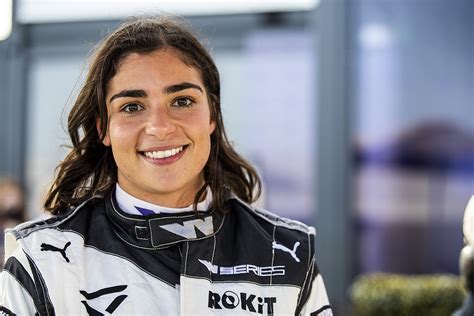 Jamie Chadwick Vise La F3 Et Le Lmp2