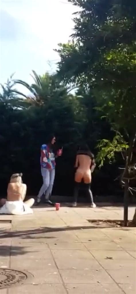 Naked Girl Pissing Openinly Thisvid