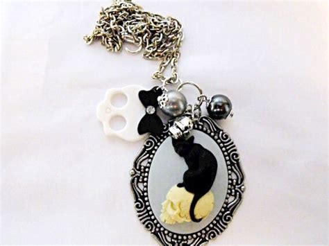 Gothic Black Cat And Skull Cameo Necklace Pendant By Agothshop