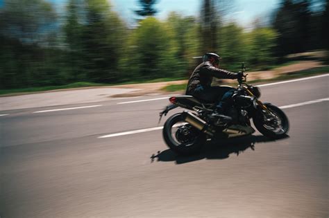 Hyper Naked Bike Vergleich Triumph Speed Triple RS