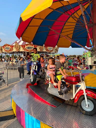 Park «Shorewood Four Seasons Park», reviews and photos, 25520 W Seil Rd ...