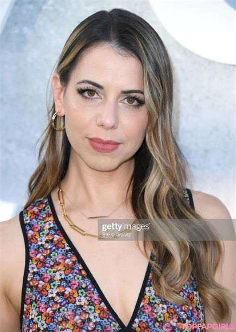 Laura Bailey Nude OnlyFans Leaked Photo TopFapGirls