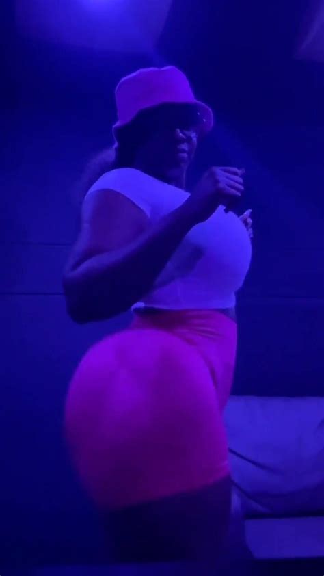 Ebony Shaking Massive Ass 9 ThisVid