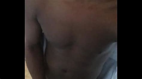 Wagging Before The Bath Free Mobile Porn Videos IPornTV