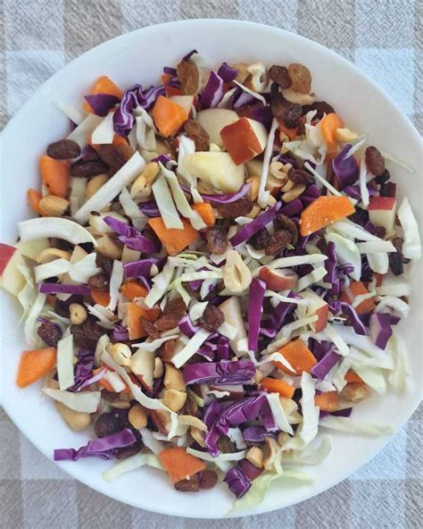 Cabbage Slaw with Apples and Raisins - Ana.Recipes