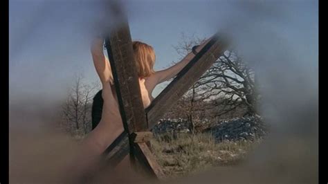 Naked Lisa Livane In La Papesse