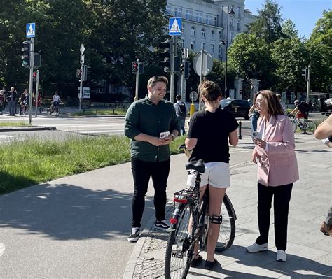 Ma Gorzata Kidawa B O Ska On Twitter Plac Na Rozdro U W Warszawie