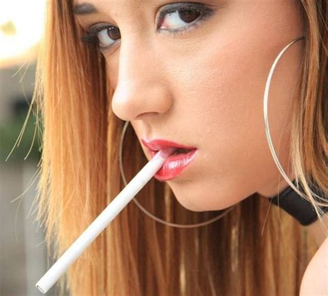 Pin On Smoking Hot